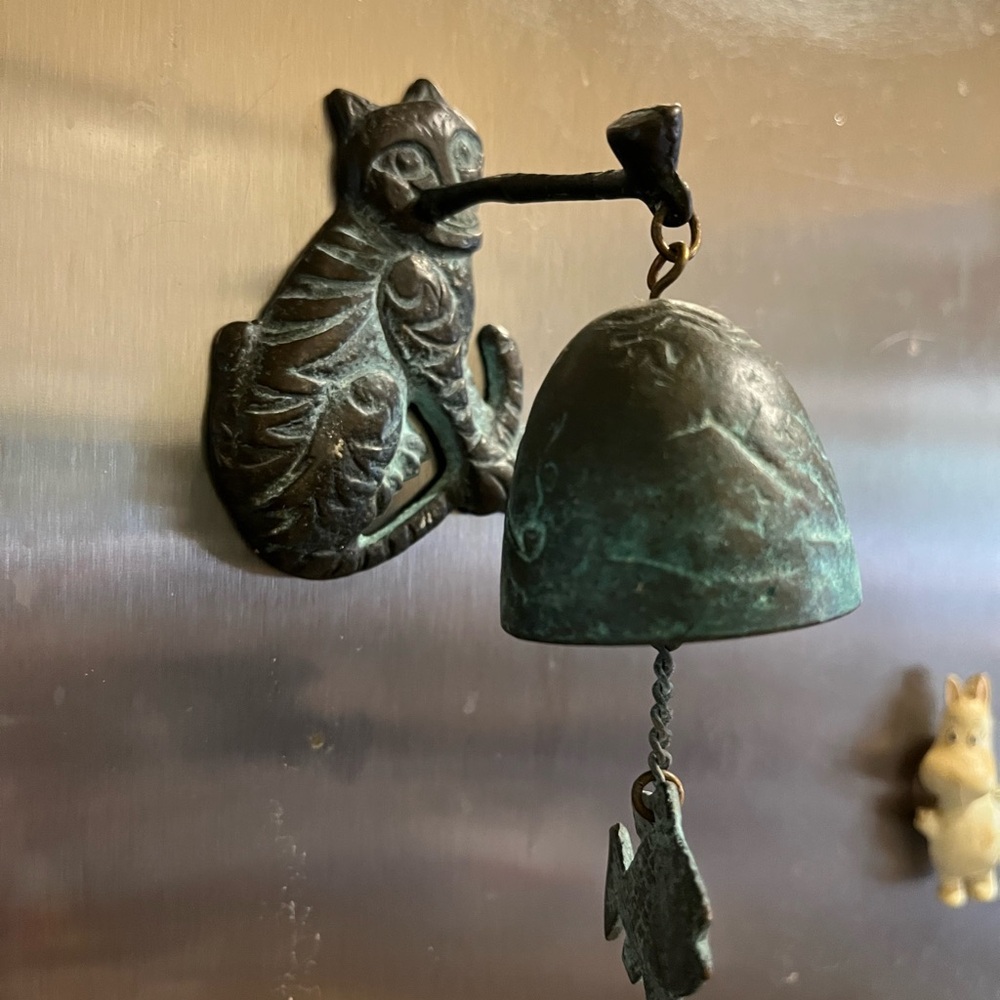 Cat and Fish Metal Magnetic Doorbell